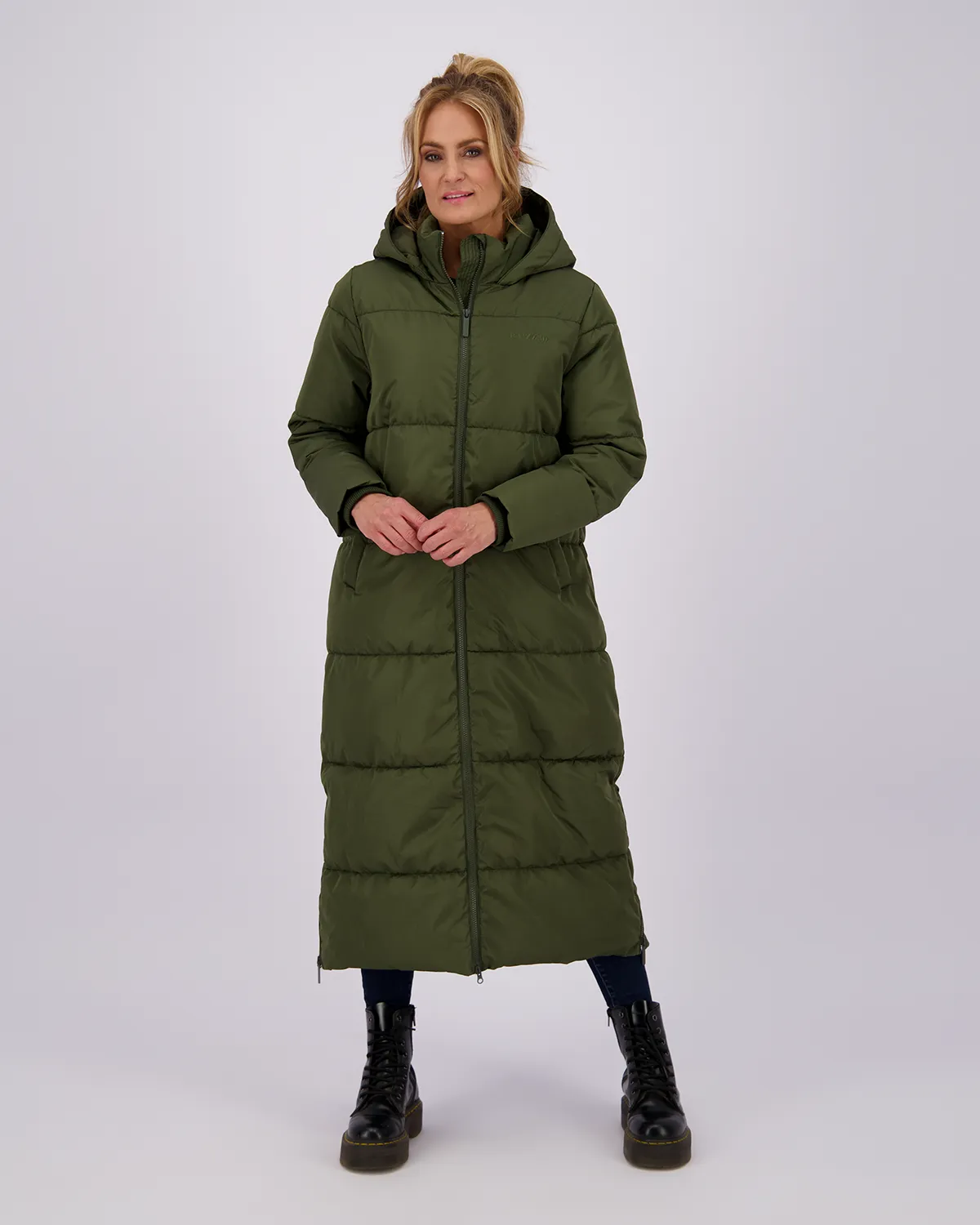 Outdoor Jas Tevina