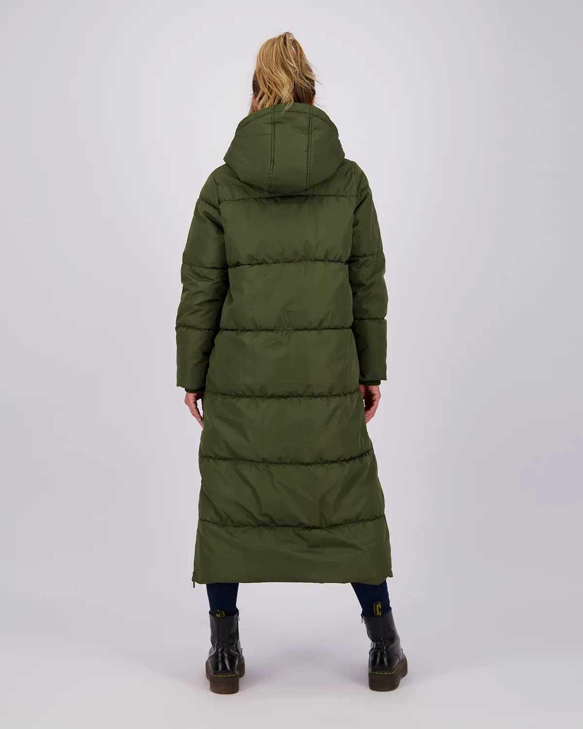 Outdoor Jas Tevina