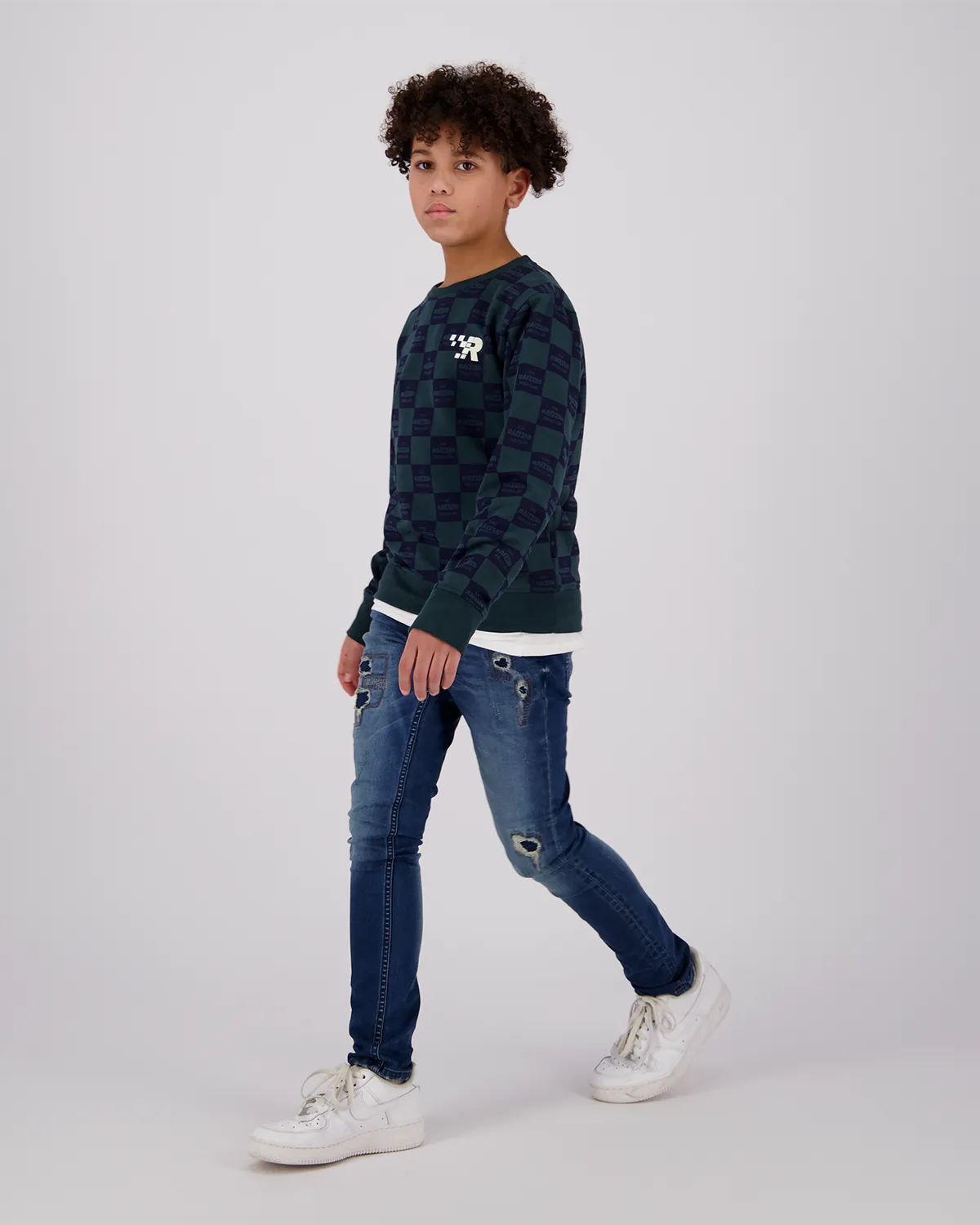 Sweater Knock