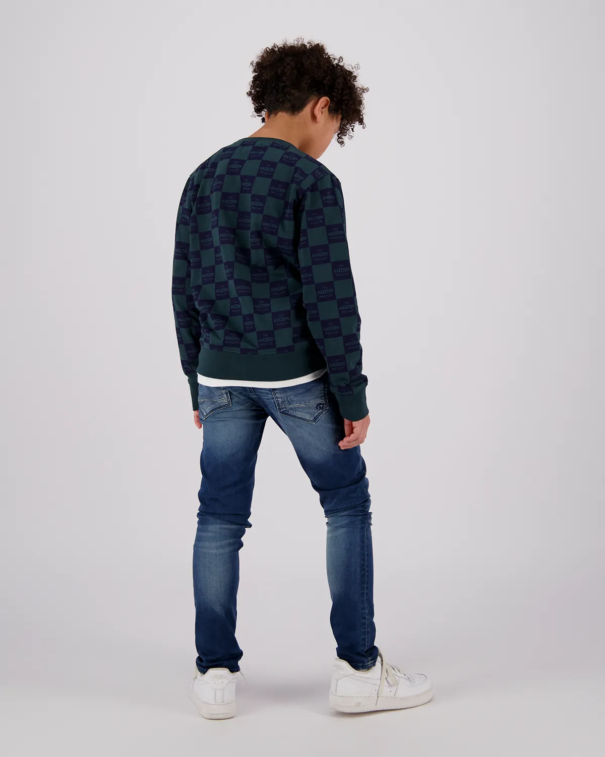 Sweater Knock