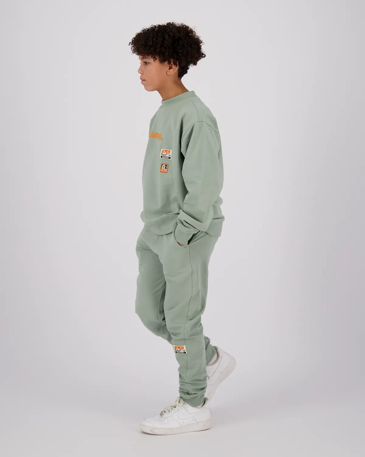 Broek Tezu