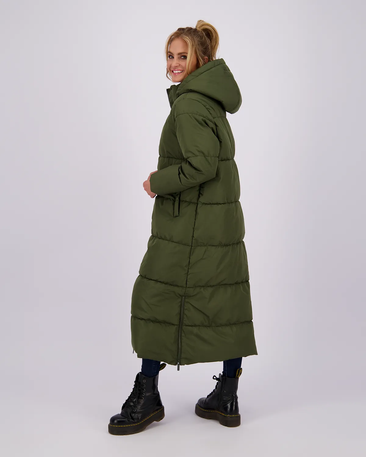 Outdoor Jas Tevina